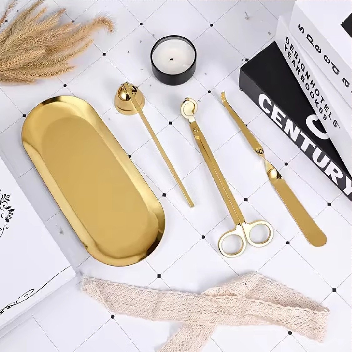 طقم تقليم الشموع  ذهبي مكون من 4 قطع